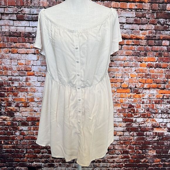 NWT Torrid Ivory Off-Shoulder Babydoll Blouse - Picture 4 of 10